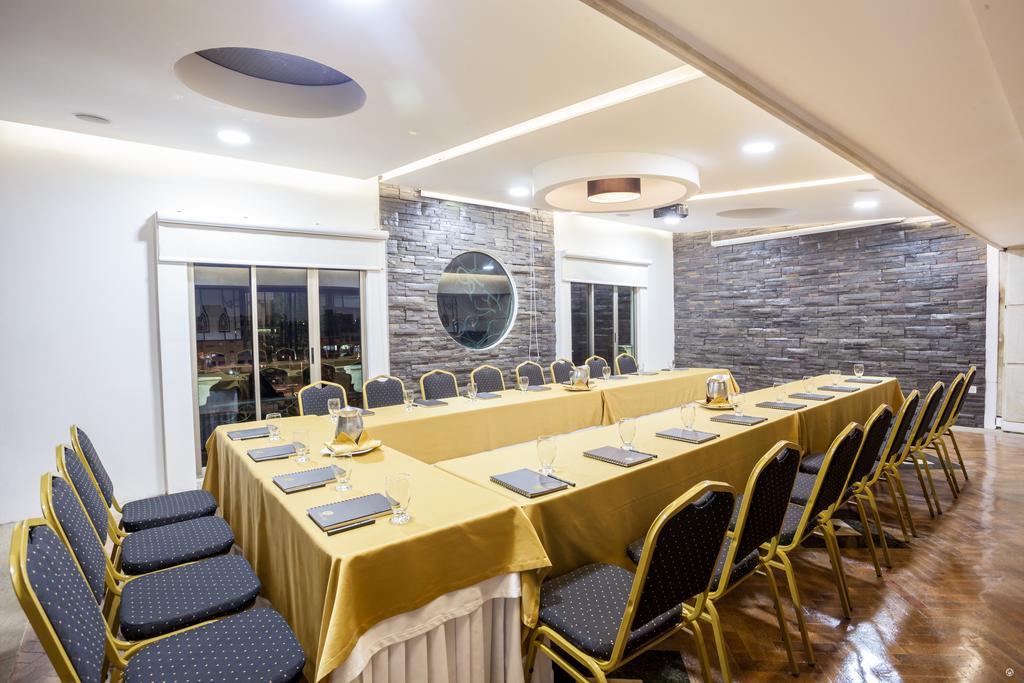 Hotel Embassy Park Bogota